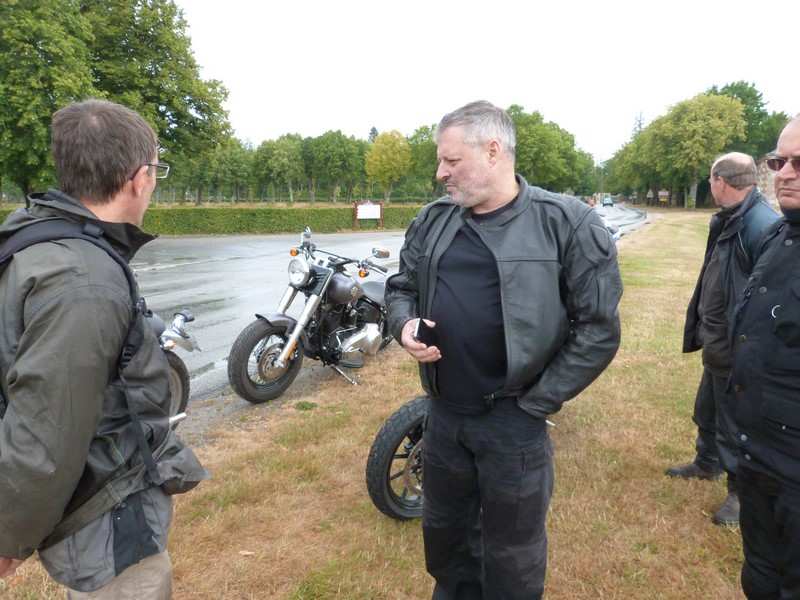 Devant le château de La Ferté-Vidame